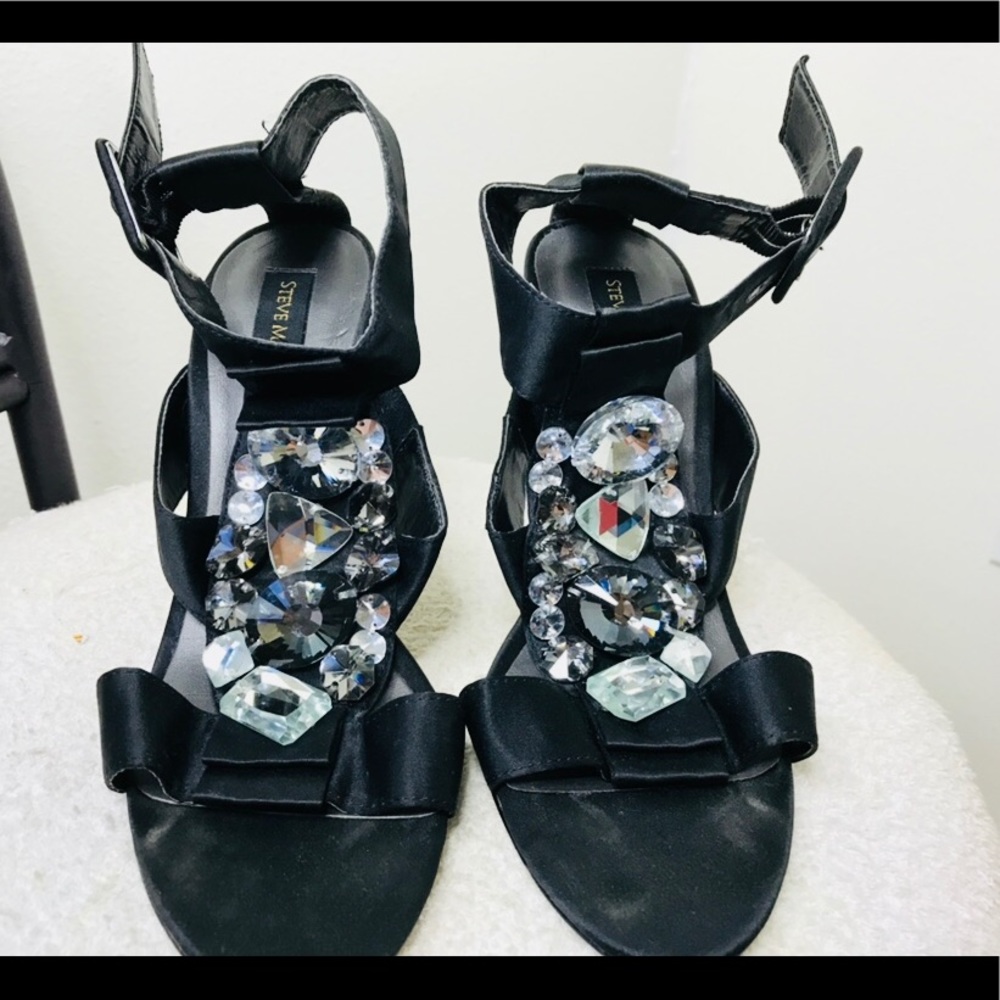 Steve Madden Fancy jeweled heel shoes.